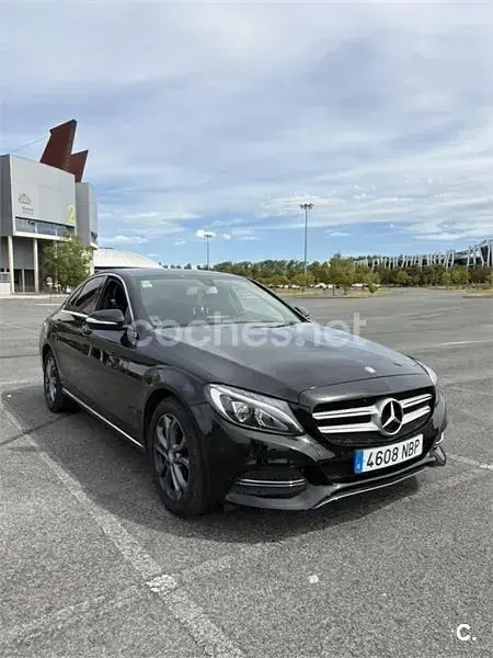 Usado Mercedes C200 136 CV (100 kW) 2015 Negro Berlina