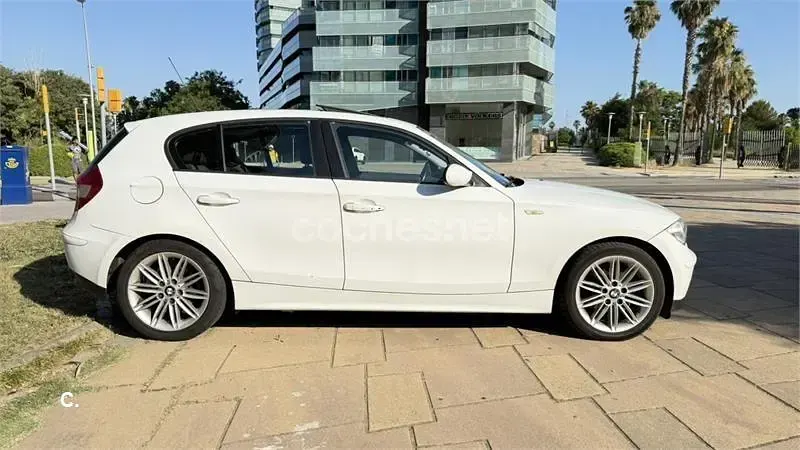 Usado BMW 118 122 CV (89 kW) 2006 Blanco Utilitario