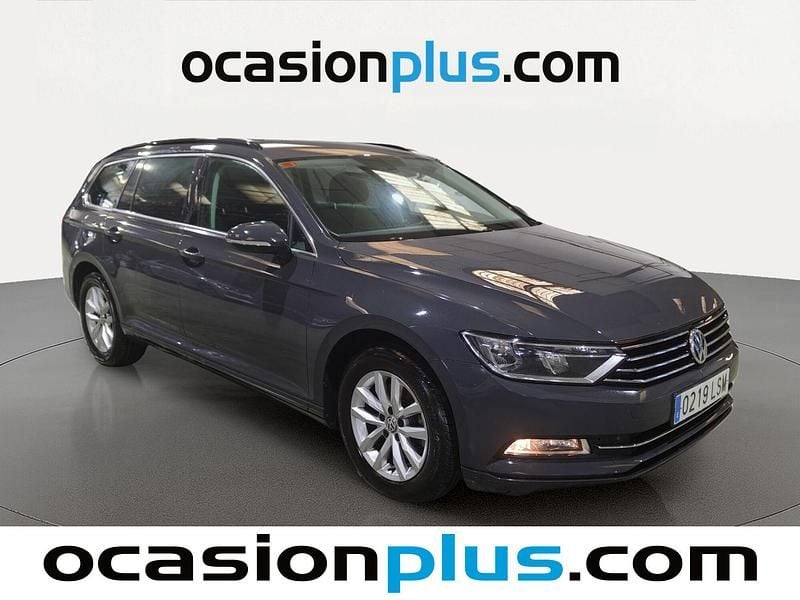 Usado VW Passat Advance 150 CV (110 kW) 2018 Gris Familiar