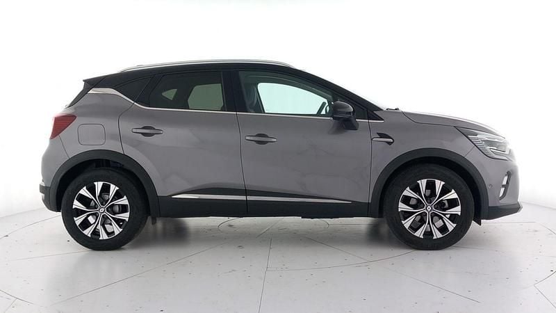 Usado Renault Captur Techno 90 CV (66 kW) 2024 Gris casiopea con techo negro brillante SUV