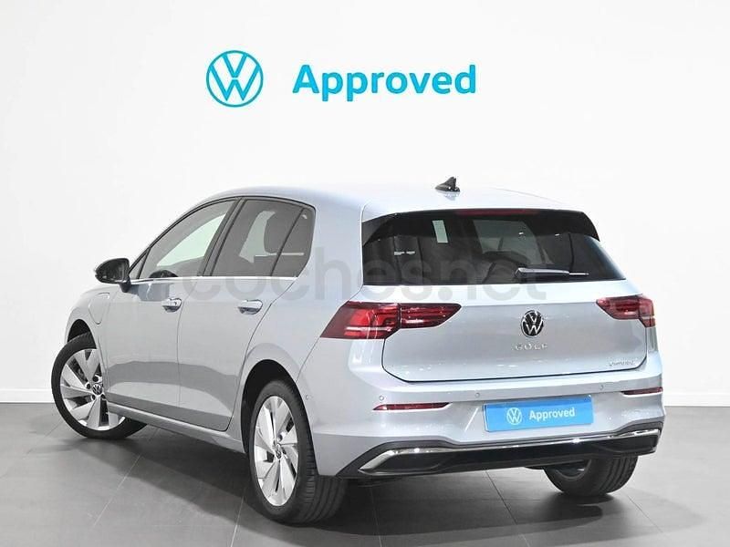 Usado VW Golf VIII Style 204 CV (150 kW) 2025 Gris / plata Berlina