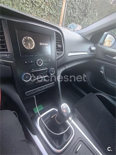 Usado Renault Mégane IV Zen 140 CV (102 kW) 2019 Blanco Berlina