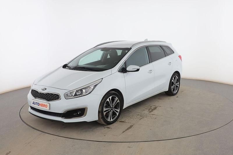 Blanco Usado 2018 Kia Ceed Utilitario | 14.499 € (Precio justo) - Imagen 1/3