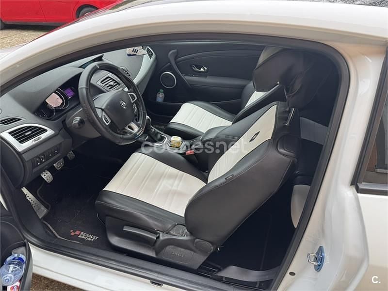 Blanco Usado 2013 Renault Mégane Dynamique Berlina | 2500 € (Un poco caro) - Imagen 1/4