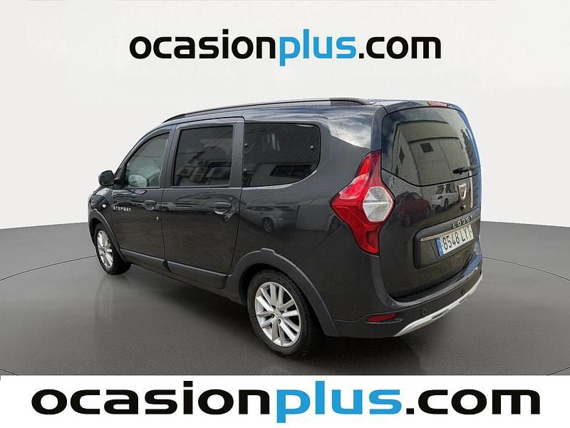 Usado Dacia Lodgy Comfort 115 CV (84 kW) 2022 Gris Monovolumen