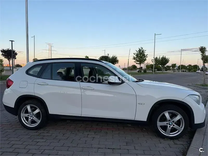 Usado BMW X1 143 CV (105 kW) 2011 Blanco SUV