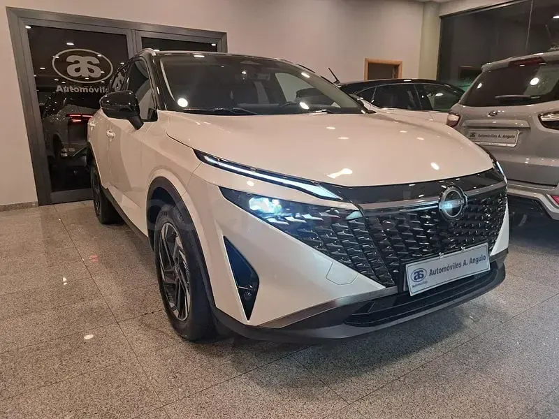 Usado Nissan Qashqai N-Connecta 158 CV (116 kW) 2024 Blanco SUV