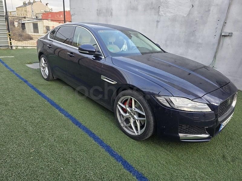 Usado Jaguar XF Portfolio 300 CV (220 kW) 2016 Azul Berlina
