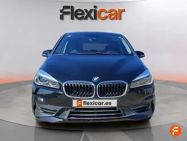 Usado BMW 218 140 CV (102 kW) 2020 Negro Familiar