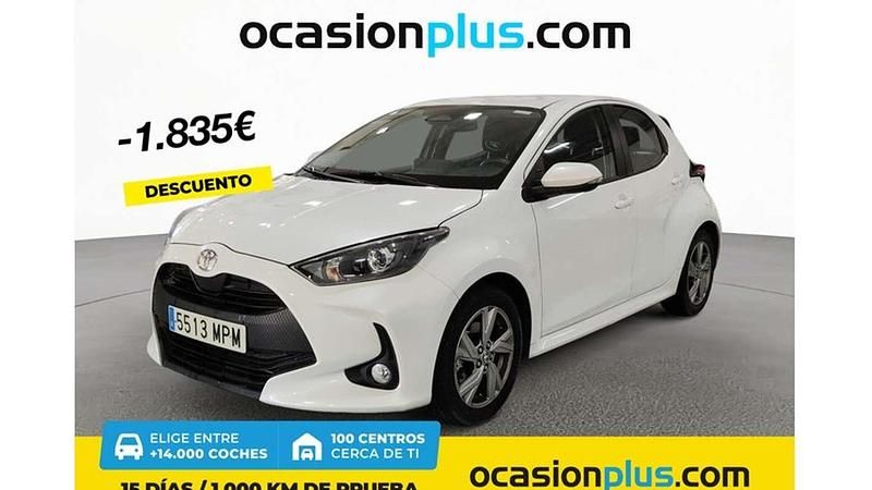 Blanco Usado 2024 Toyota Yaris Hybrid Active Utilitario | 17.264 € (Buen precio) - Imagen 1/4