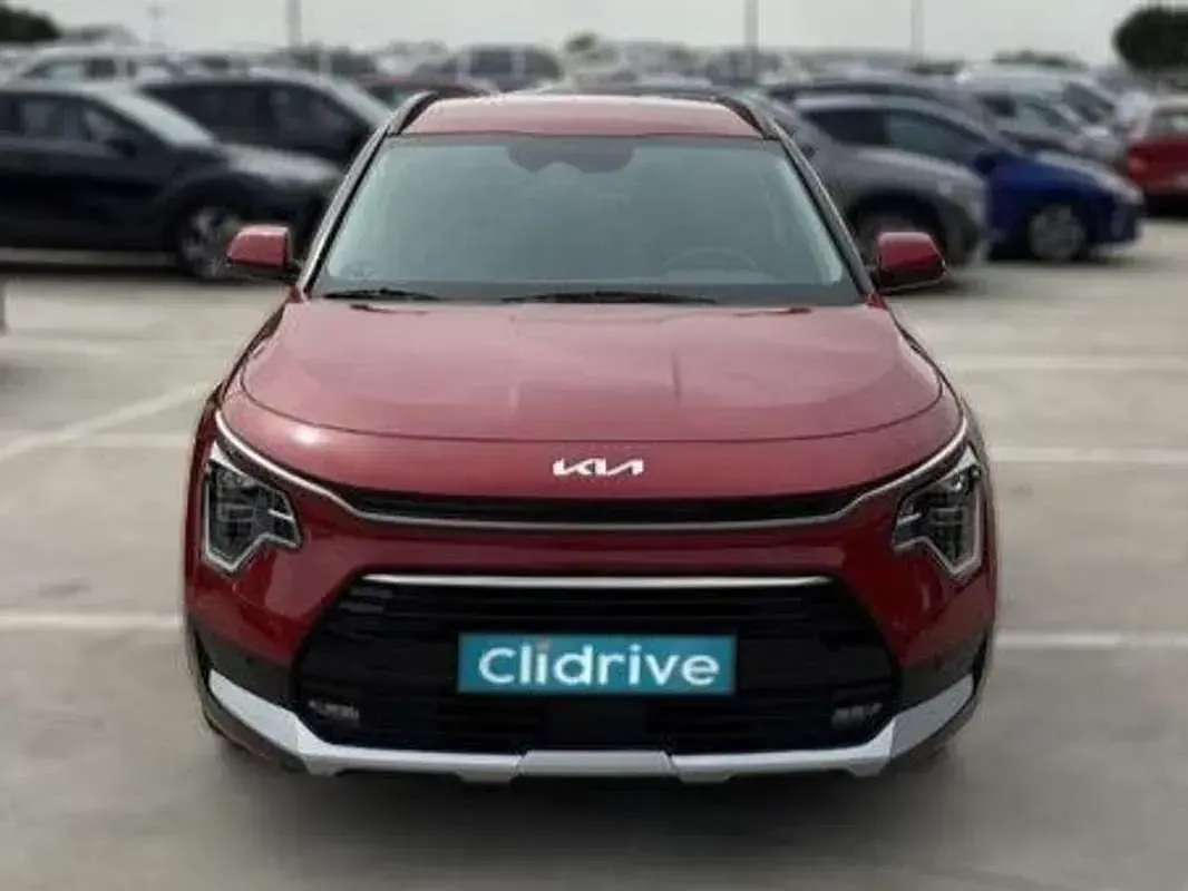 Usado Kia Niro 183 CV (134 kW) 2022 Rojo SUV