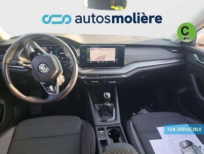 Usado Skoda Octavia Ambition 150 CV (110 kW) 2021 Blanco Utilitario