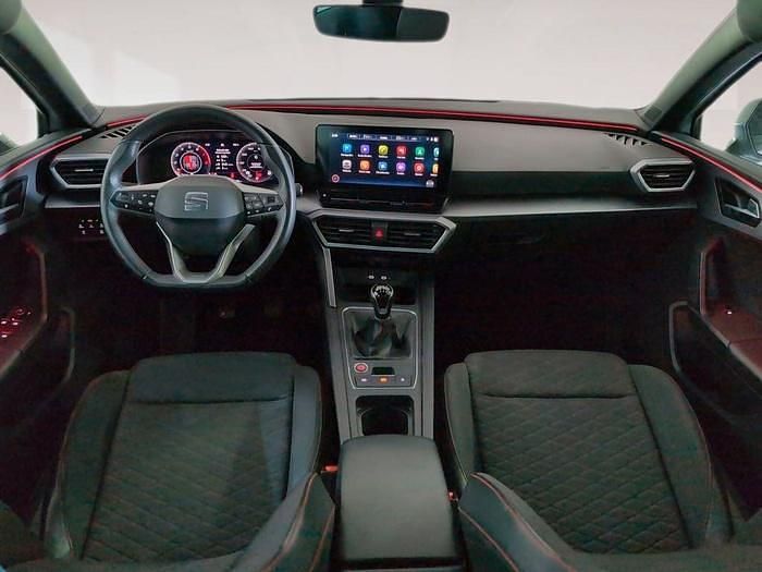 Usado Seat Leon FR 130 CV (95 kW) 2023 Blanco Berlina