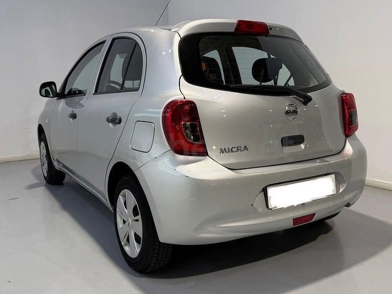 Usado Nissan Micra Acenta 80 CV (58 kW) 2017 Gris / plata Utilitario