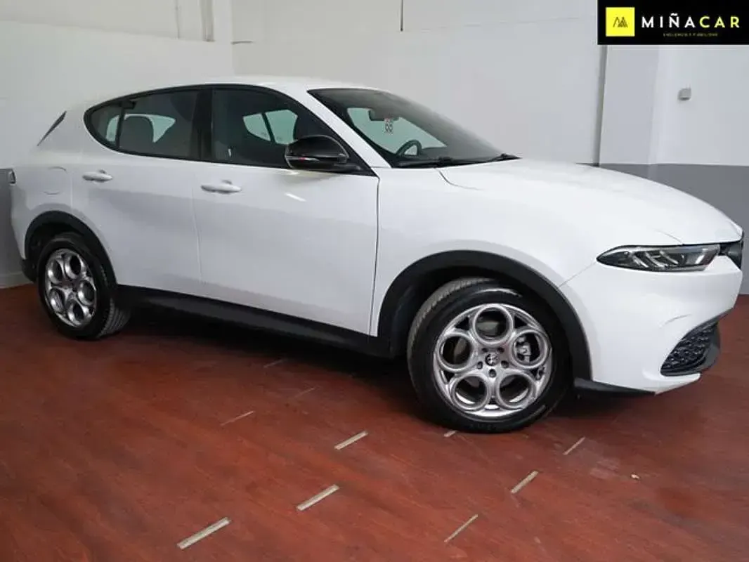 Usado Alfa Romeo Tonale Sprint 2023 Blanco SUV