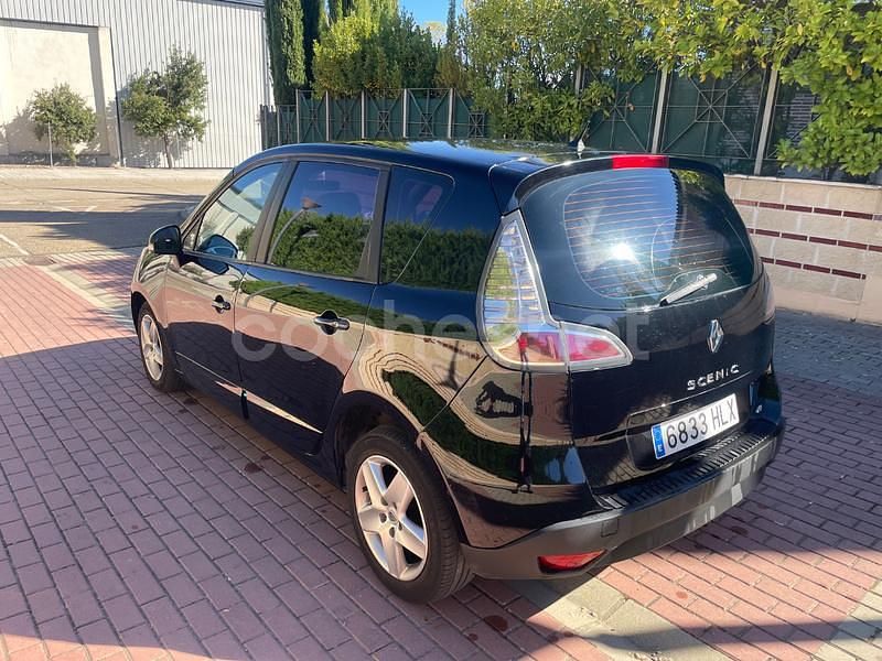 Usado Renault Scénic III Dynamique 110 CV (80 kW) 2013 Negro Monovolumen