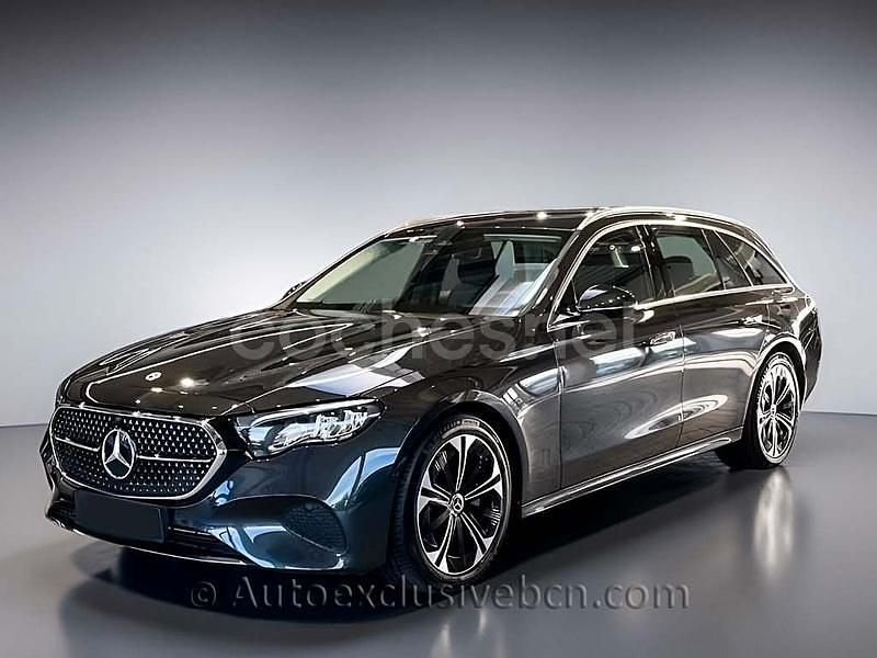 Negro Usado 2024 Mercedes E300 Familiar | 53.990 € (Precio justo) - Imagen 1/4
