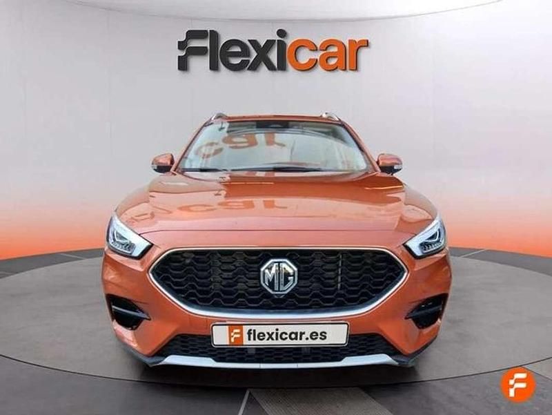 Usado MG ZS Luxury 106 CV (77 kW) 2025 Naranja SUV