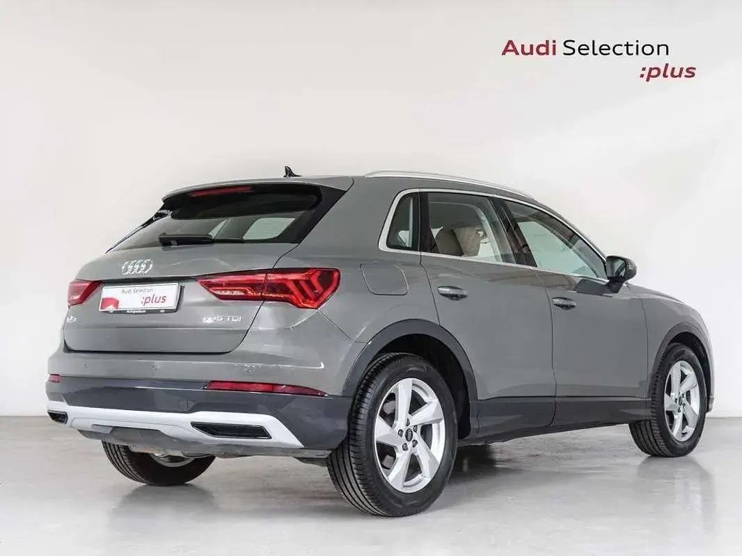 Usado Audi Q3 Advanced 150 CV (110 kW) 2023 Gris SUV
