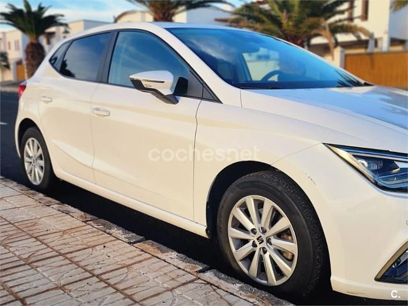 Usado Seat Ibiza Style 110 CV (80 kW) 2022 Blanco Berlina
