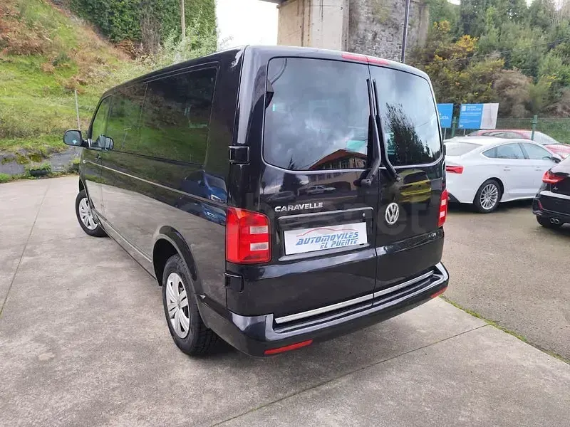 Usado VW Caravelle 150 CV (110 kW) 2019 Negro Van
