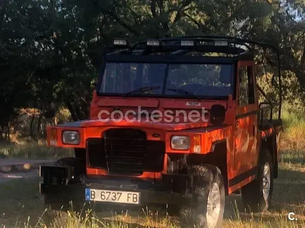 Usado Land Rover Defender 112 CV (82 kW) 1995 Naranja SUV