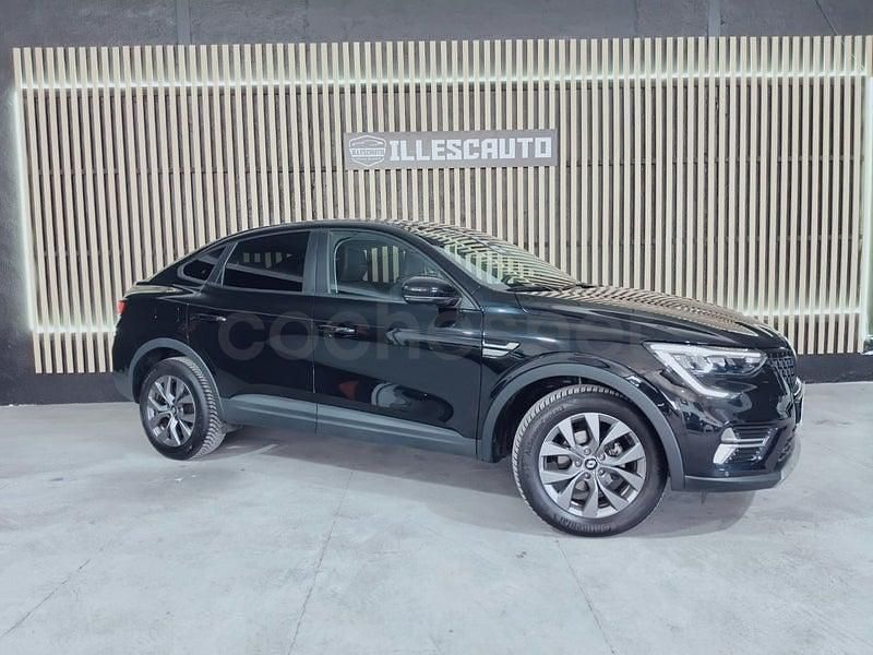 Usado Renault Arkana Equilibre 140 CV (102 kW) 2024 Negro SUV