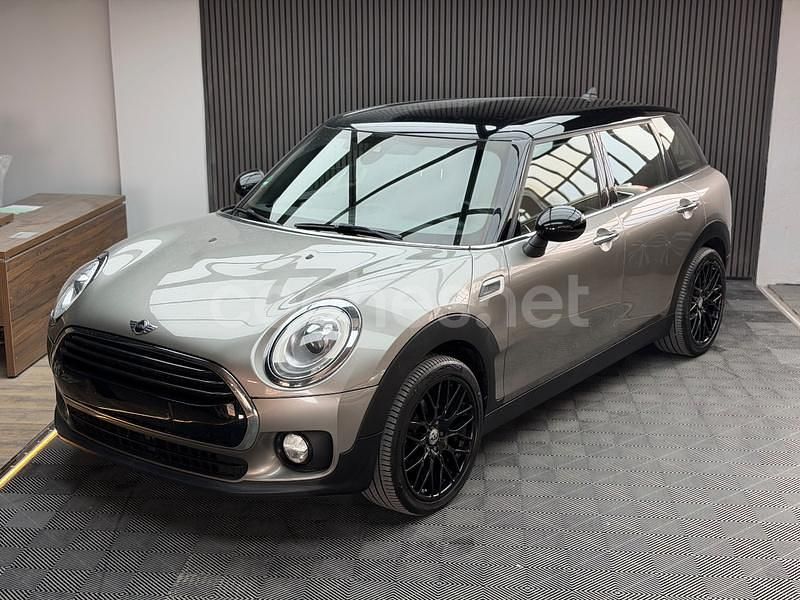 Usado Mini Cooper D Clubman 150 CV (110 kW) 2019 Gris / plata Familiar