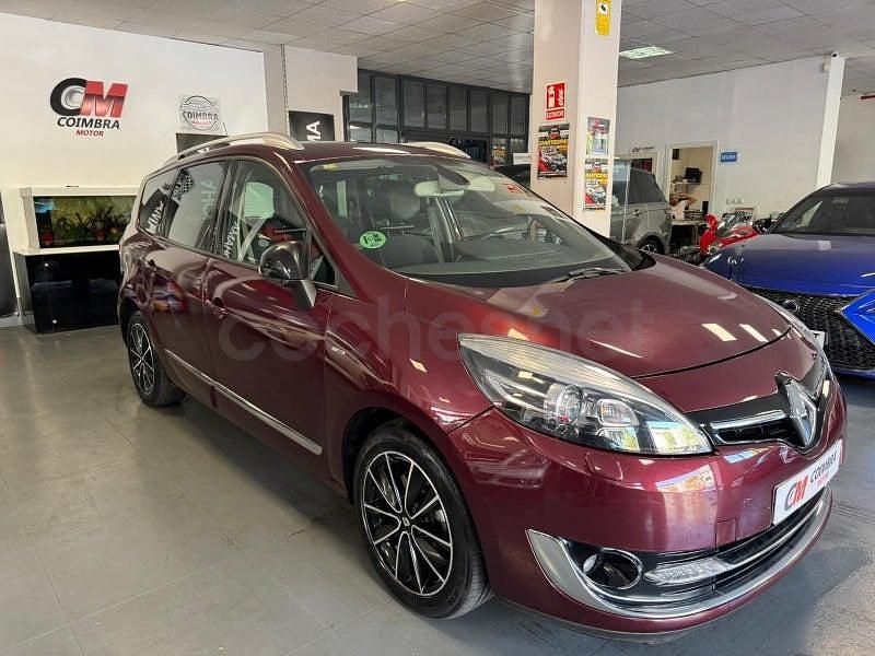 Usado Renault Grand Scénic III Bose Edition 140 CV (102 kW) 2013 Violeta / lila Monovolumen