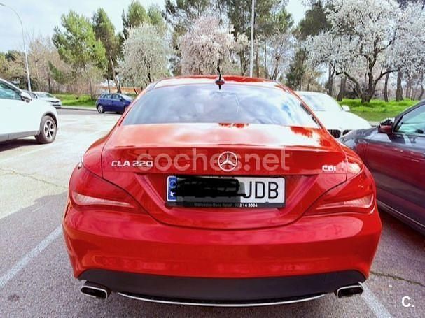 Usado Mercedes CLA220 Urban 170 CV (125 kW) 2015 Rojo Berlina