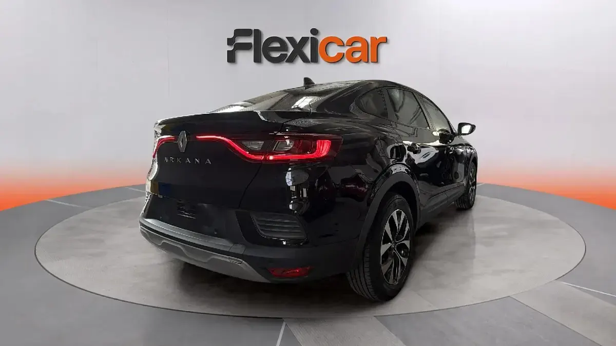 Usado Renault Arkana Evolution 140 CV (102 kW) 2023 Negro SUV