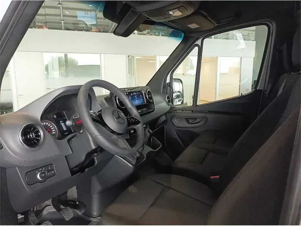 Nuevo Mercedes Sprinter 114 CV (83 kW) 2025 Blanco Van