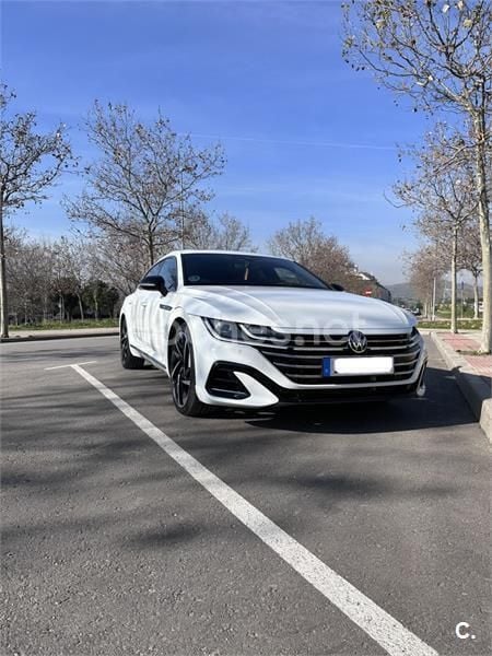 Usado VW Arteon R-line 190 CV (139 kW) 2021 Blanco Familiar