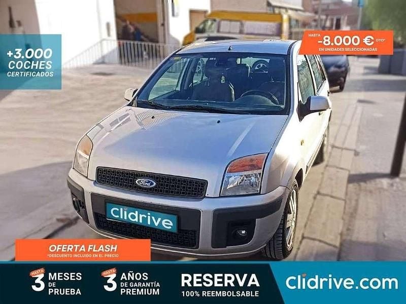 Usado Ford Fusion 68 CV (50 kW) 2007 Gris Monovolumen
