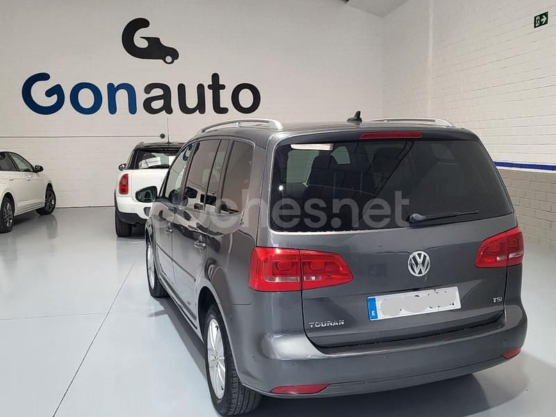 Gris / plata Usado 2010 VW Touran Edition Monovolumen | 9800 € (Precio justo) - Imagen 1/4