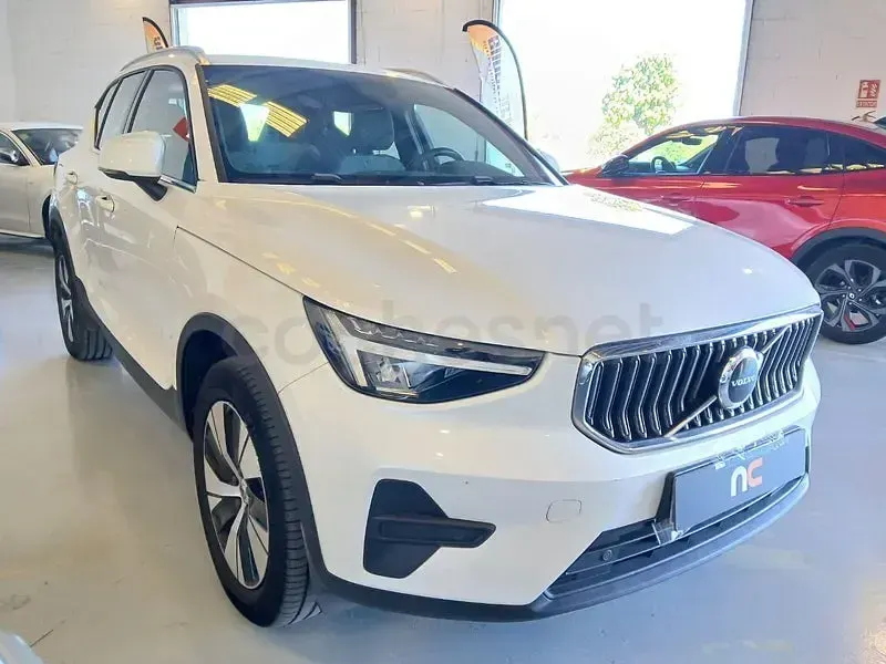 Usado Volvo XC40 Plus 211 CV (155 kW) 2023 Blanco SUV