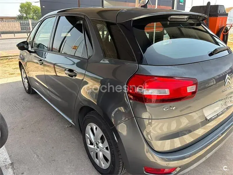 Usado Citroën C4 Picasso Intensive 115 CV (84 kW) 2014 Gris / plata Monovolumen