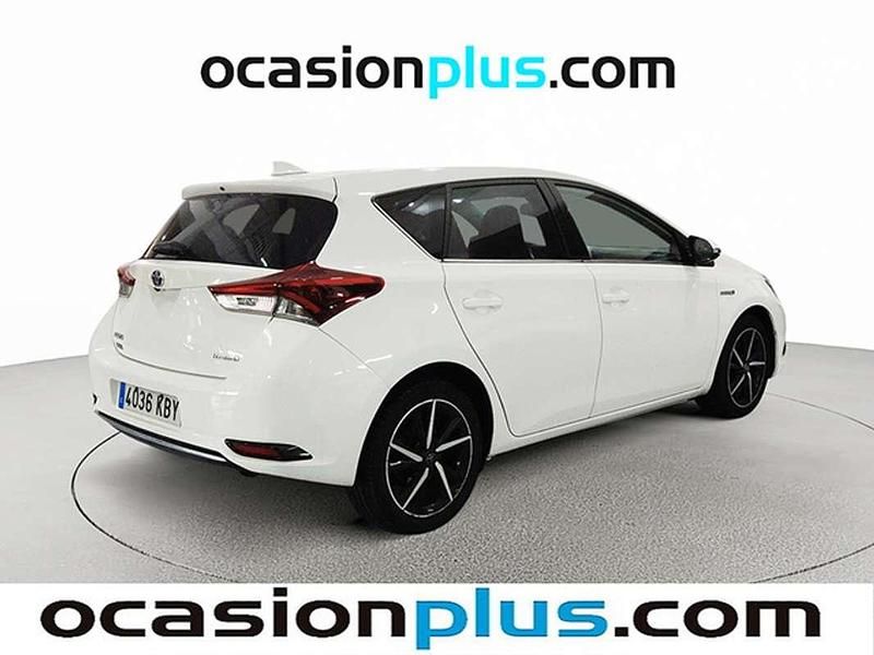 Usado Toyota Auris Hybrid Edition 136 CV (100 kW) 2017 Blanco Utilitario