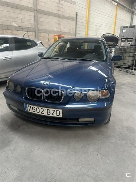 Usado BMW 318 118 CV (86 kW) 2002 Azul Coupe