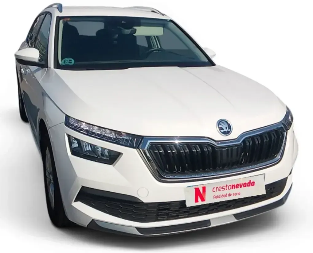 Usado Skoda Kamiq Ambition 110 CV (80 kW) 2021 Blanco SUV