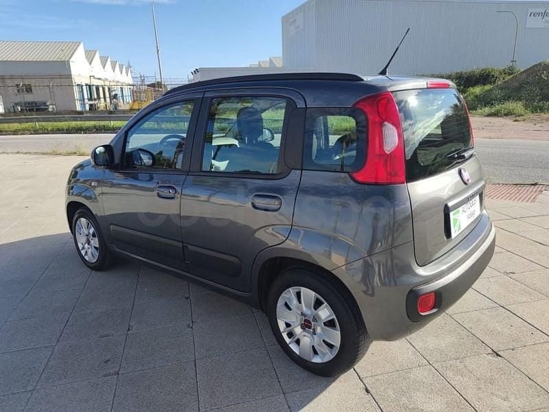 Usado Fiat Panda Lounge 69 HP (50 kW) 2018 Cinzento Citadino