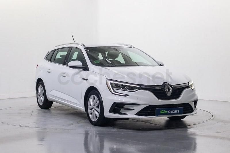 Usado Renault Mégane GrandTour Intens 115 CV (84 kW) 2022 Blanco Familiar
