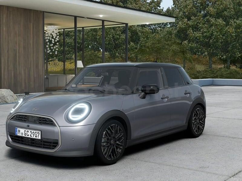 Usado Mini Cooper 114 kW (156 CV) 2025 Gris / plata Utilitario