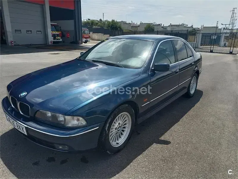 Usado BMW 530 184 CV (135 kW) 1999 Azul Berlina