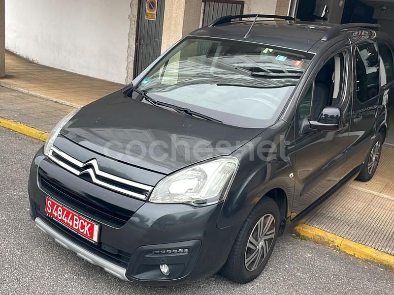 Gris / plata Usado 2016 Citroën Berlingo XTR Monovolumen | 12.490 € (Precio justo) - Imagen 1/4