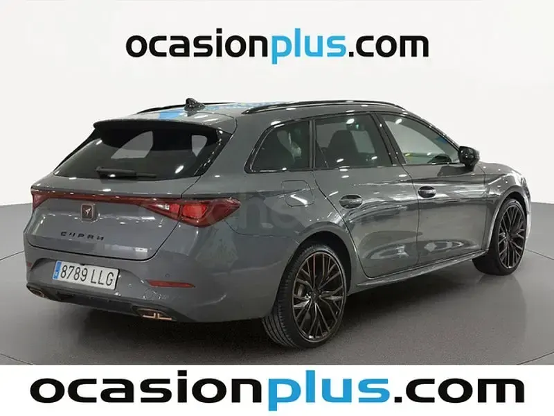 Usado Cupra Leon 245 CV (180 kW) 2020 Gris / plata Familiar