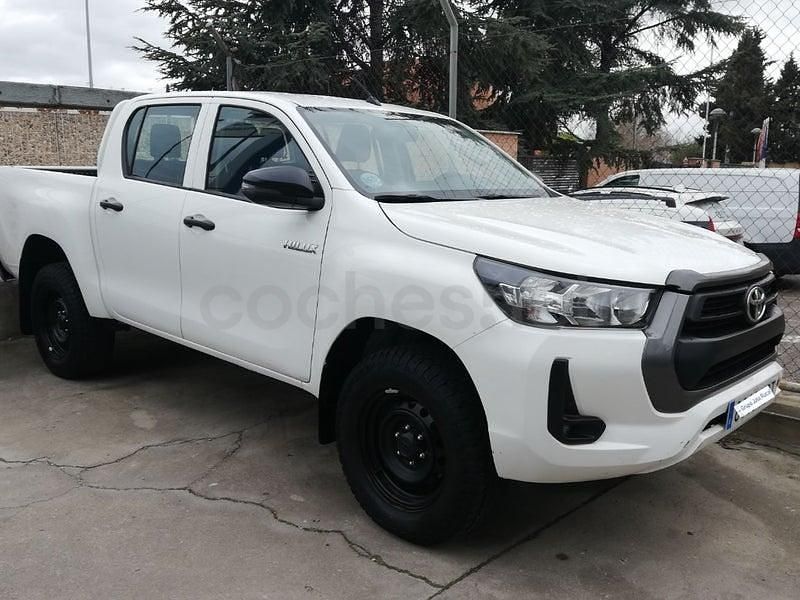 Usado Toyota HiLux 150 CV (110 kW) 2024 Blanco Pickup/Camioneta