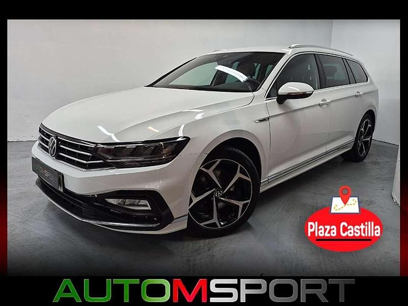 Usado VW Passat R-line 150 CV (110 kW) 2021 Blanco Familiar