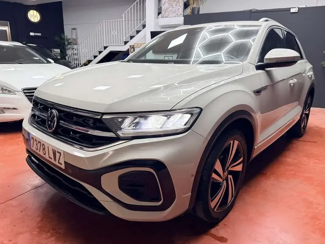 Usado VW T-Roc R-line 150 CV (110 kW) 2022 SUV