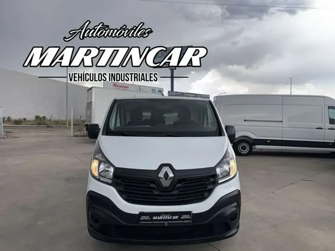 Usado Renault Trafic 92 CV (67 kW) 2019 Blanco Monovolumen